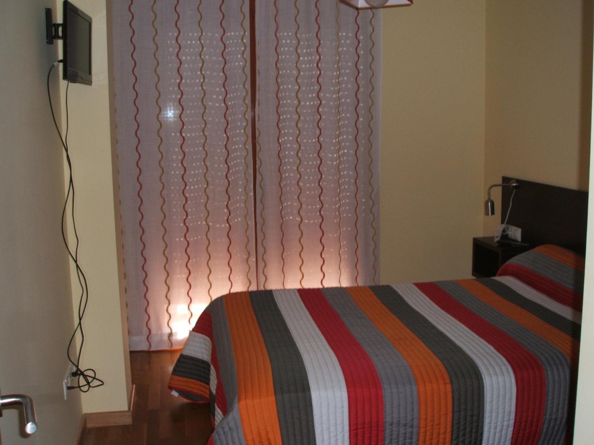 Hostal Casasnovas Silleda Bagian luar foto