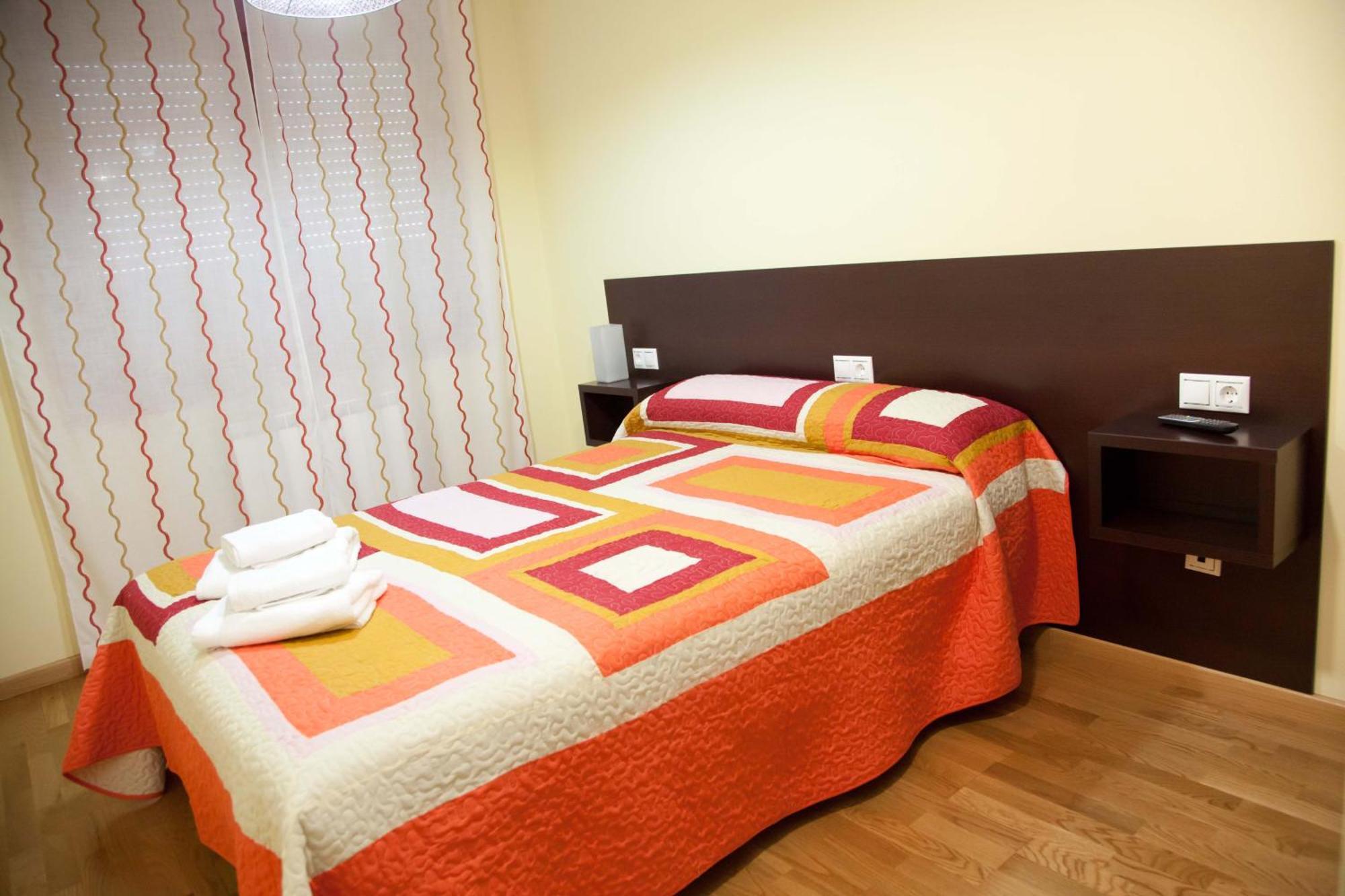 Hostal Casasnovas Silleda Bagian luar foto