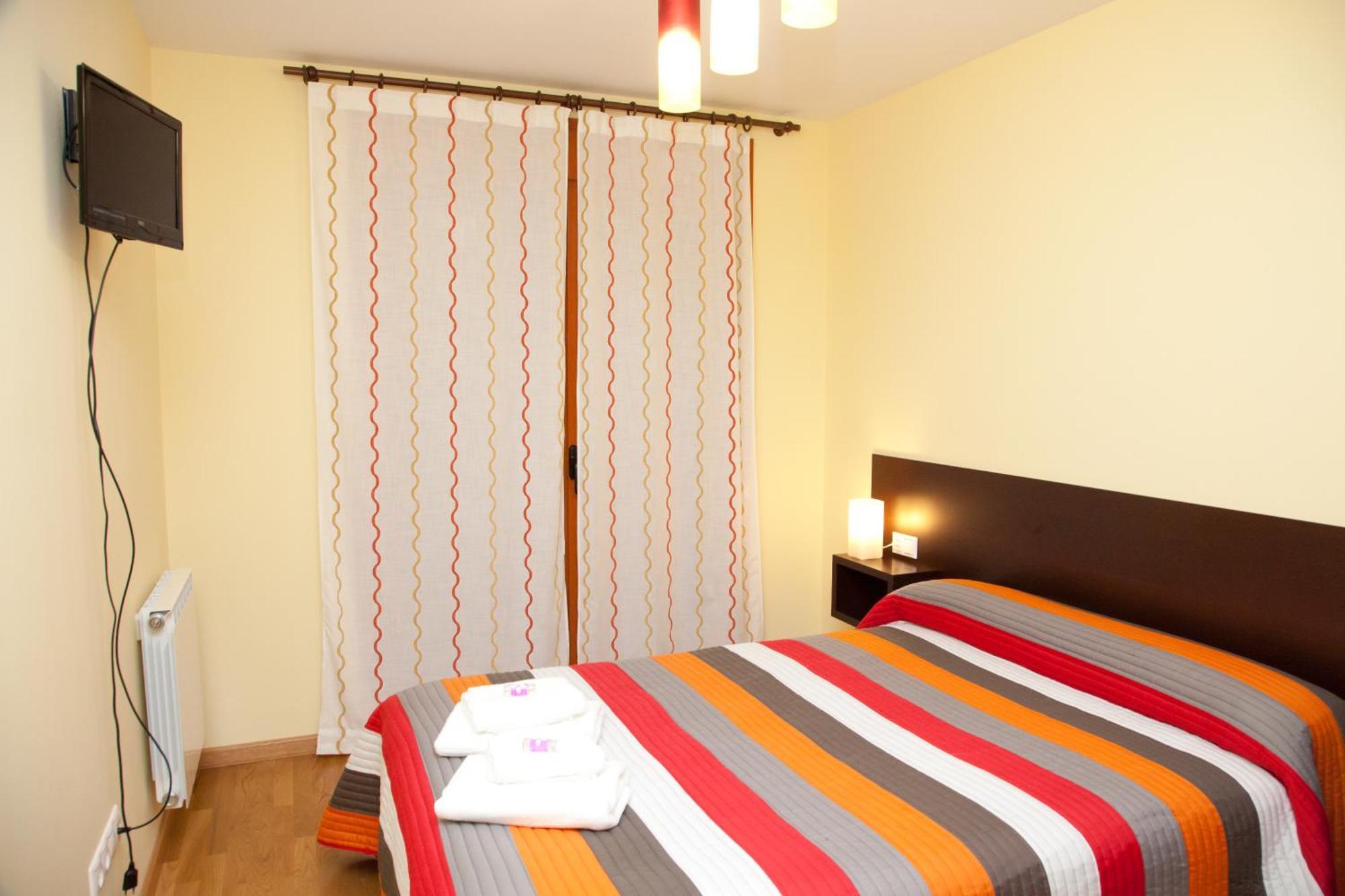 Hostal Casasnovas Silleda Bagian luar foto