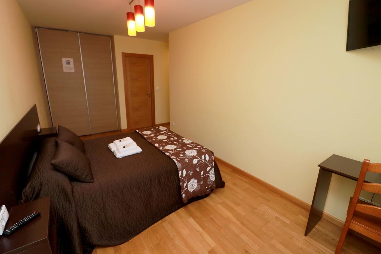 Hostal Casasnovas Silleda Bagian luar foto